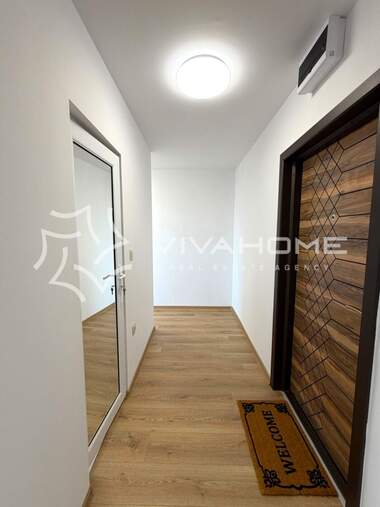 Продажба - Апартамент в Младост 1,  Варна