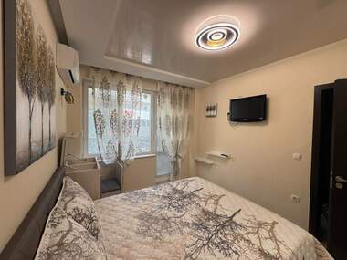 Închiriere - Apartament în Zornița,  Burgas