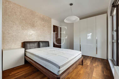 Închiriere - Apartament în Simeonovo,  Sofia