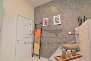 For sale - Apartment in Alen mak,  Varna