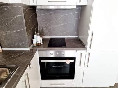 Închiriere - Apartament în Levski,  Varna