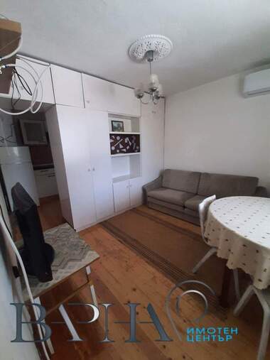 Miete - Wohnung in Winiza,  Warna