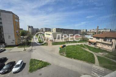 Vânzare - Apartament în Hale,  Iambol