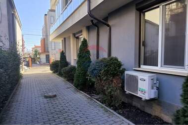Închiriere - Apartament în Sarafovo,  Burgas