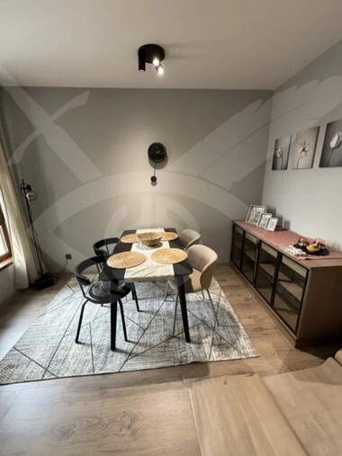Închiriere - Apartament în Pobeda,  Varna