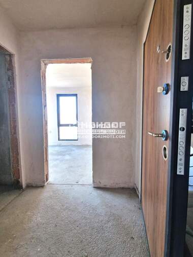 Продажба - Апартамент в Остромила,  Пловдив