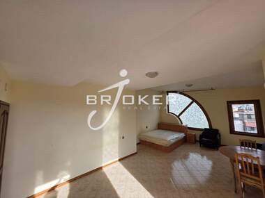 Vânzare - Apartament în Țentăr,  Kărdjali