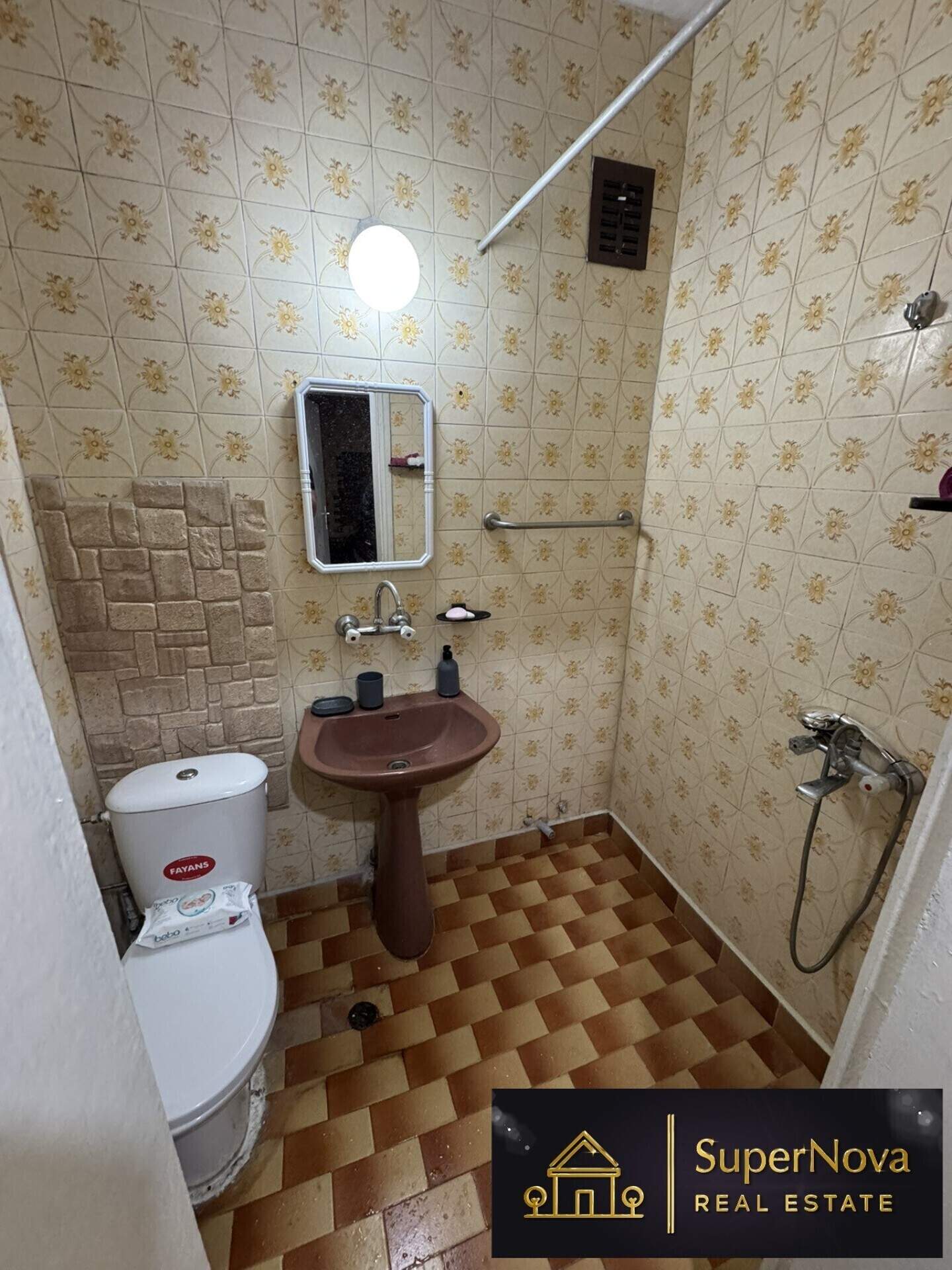 Cu patru camere Apartament în Țentăr, Haskovo – fotografia 9