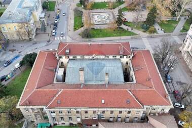Kira - Yer olarak Center,  Ruse