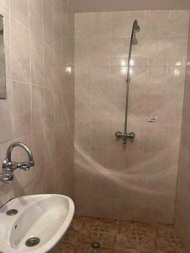 Ενοίκιο - Αποθήκη/Βιομηχανικός χώρος/Συνεργείο/Γυμναστήριο/Αποθηκευτικός χώρος σε Промишлена зона - Юг,  Шумен