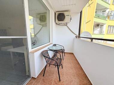 Închiriere - Apartament în Lazur,  Burgas
