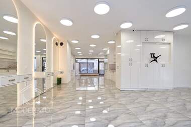 Vânzare - Salon de frumusețe/Birou/Magazin/Depozit/Cabinet de stomatologie în Țentăr,  Burgas