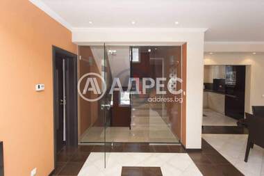 For sale - House in Bankia,  Sofia