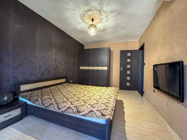 Închiriere - Apartament în Izgrev,  Burgas