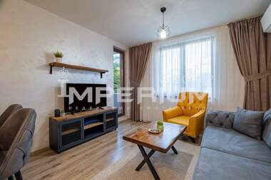 Închiriere - Apartament în Levski,  Varna