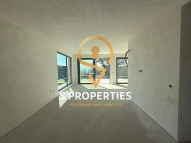 For sale - House in Pchelina,  Varna