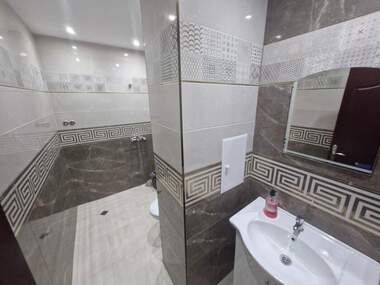 Închiriere - Apartament în Lazur,  Burgas