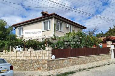 For sale - House in Devnia,  Varna