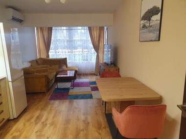 Miete - Wohnung in Mladejki halm,  Plowdiw