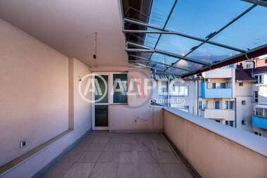 Vânzare - Apartament în Sădiîski,  Plovdiv