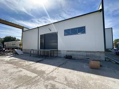 Miete - Lager/Büro/Industriegebäude/Autowerkstatt/Lagerhalle in Trakia,  Schumen