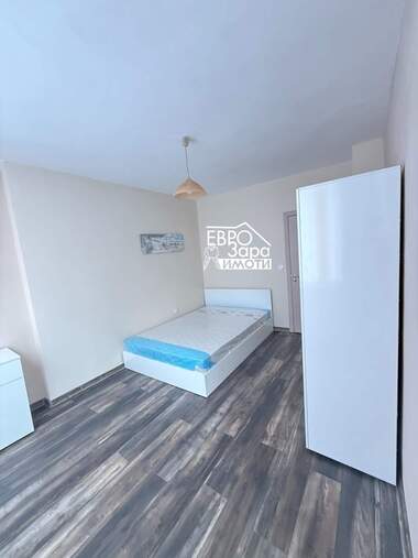 Închiriere - Apartament în Opălceenski,  Stara Zagora