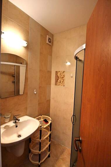 Închiriere - Apartament în Lazur,  Burgas