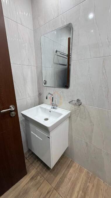 Închiriere - Apartament în Țentăr,  Vrața