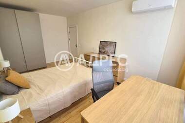 Închiriere - Apartament în Center,  Sofia
