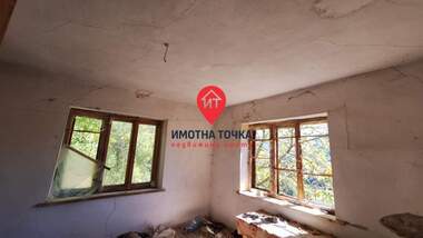Продажба - Къща в Крушово,  Пловдив