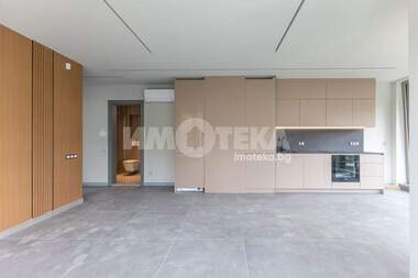 Продажа - Квартира в Център,  Варна