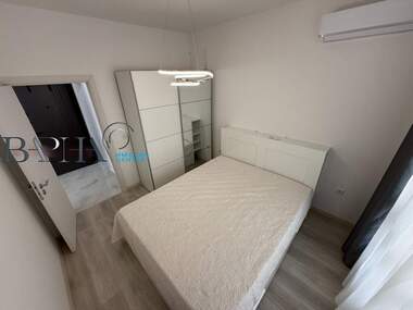 Miete - Wohnung in Pobeda,  Warna