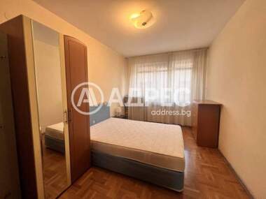 Închiriere - Apartament în Center,  Sofia