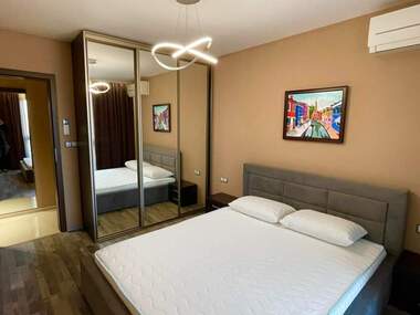 Închiriere - Apartament în Mladejki hălm,  Plovdiv