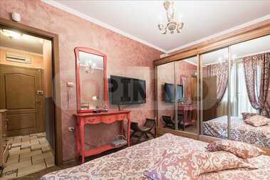 Închiriere - Apartament în Center,  Varna