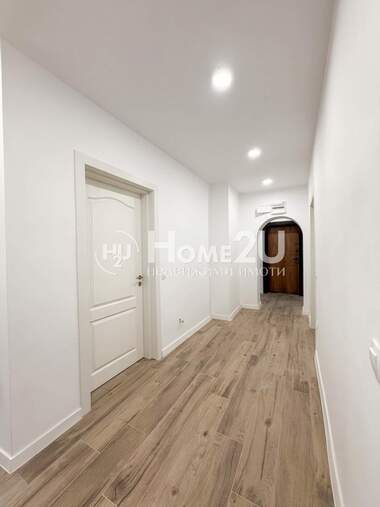 For sale - Apartment in Liatno kino Trakia,  Varna