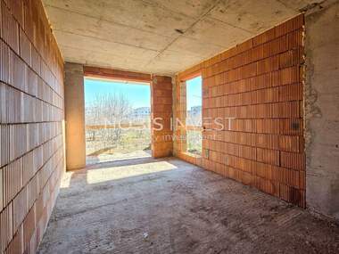 For sale - Apartment in Ostromila,  Plovdiv