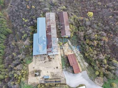 Vânzare - Spațiu industrial în Gorna Oriahovița,  Veliko Tărnovo