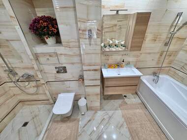 Închiriere - Apartament în Lazur,  Burgas