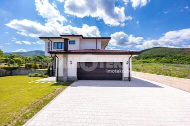 For sale - House in Markovo,  Plovdiv