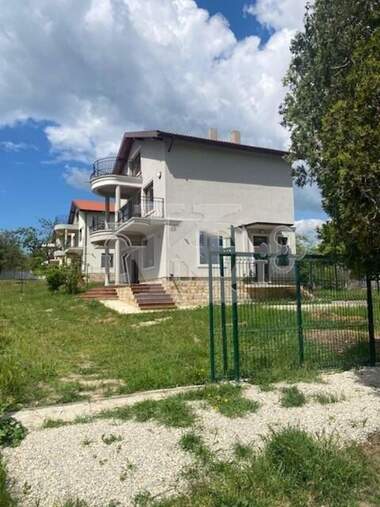 Πώληση - Σπίτι σε Равна Гора,  Варна