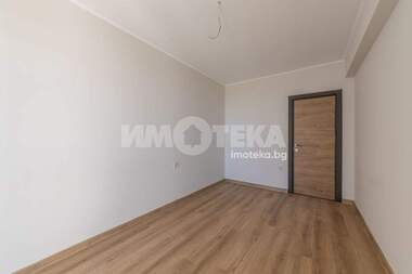 Продажба - Апартамент във Виница,  Варна