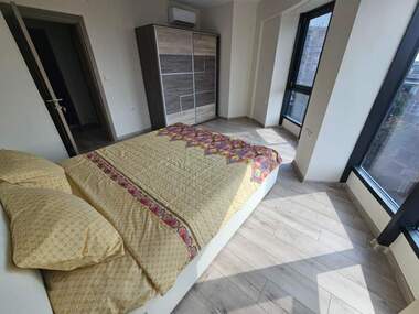Închiriere - Apartament în Mladejki hălm,  Plovdiv