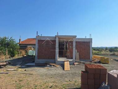 For sale - House in Orizare,  Burgas