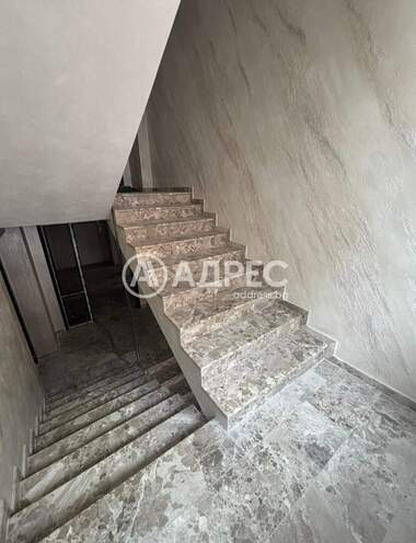 Satış - Apartman olarak Kartala,  Veliko Tarnovo