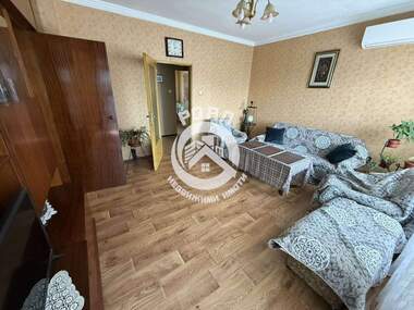 For sale - Apartment in Kiuchuk Parij,  Plovdiv