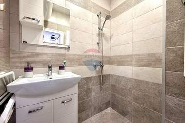 For sale - Apartment in Centеr,  Veliko Tarnovo