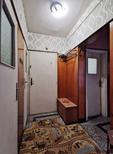 Продажба - Апартамент в Здравец,  Русе