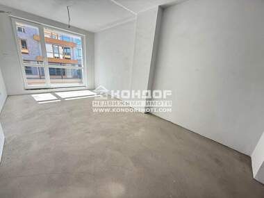 Vânzare - Apartament în Mladejki hălm,  Plovdiv