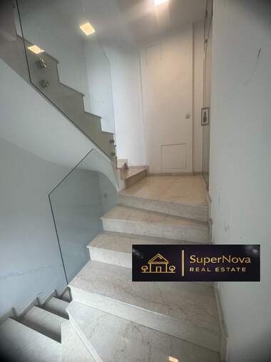 Kira - Ofis/Dükkan/Güzellik salonu/Diş ofisi olarak Center,  Sofia